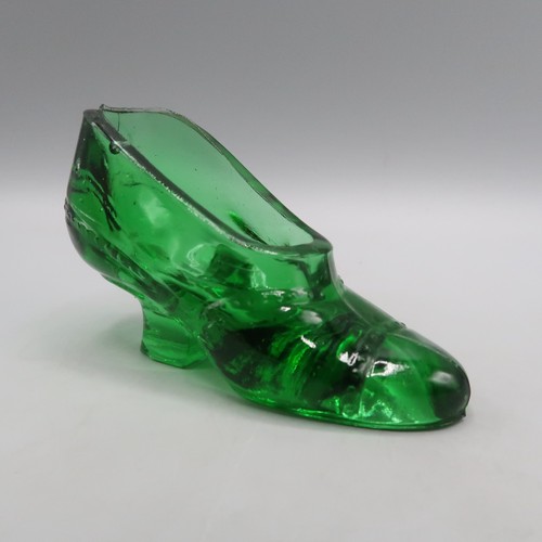 Eapg emerald green paperweight - eapg,