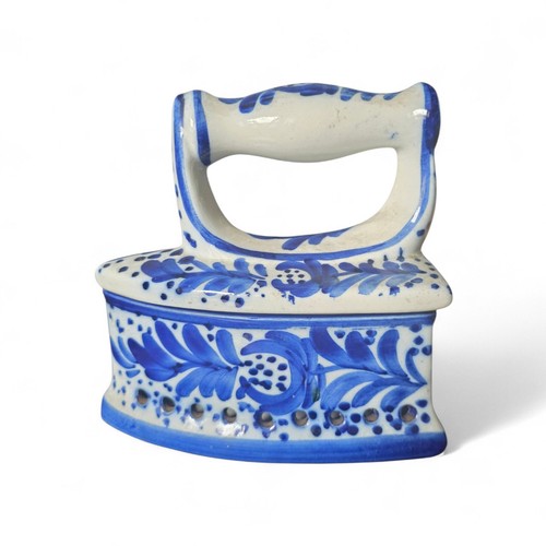 Vintage ceramic trinket box