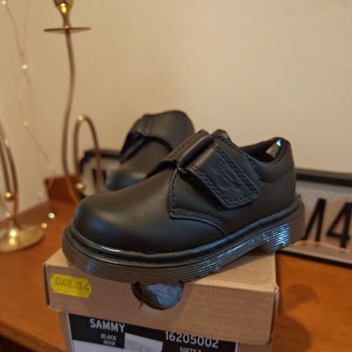 New martens shoes size 5 - new,