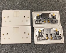 CRABTREE 4306/D SWITCHED SOCKET 13A , 2G DP DOUBLE POLE SWITCHED SKT
