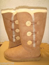 UGG BAILEY BUTTON TRIPLET  TALL CHESTNUT BOOT sz US 10 / EU 41 / UK 8.5