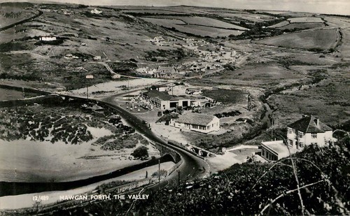 Mawgan porth the valley - valley,