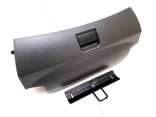 Mercedes r230 seat storage - mercedes,