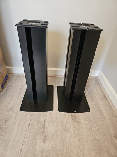 Pair unbranded metal - pair,