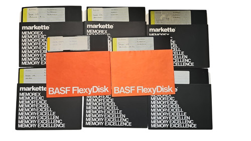 Eight floppy disks - floppy, 8