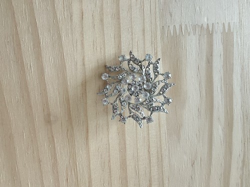 Star brooch pin silver tone - star,