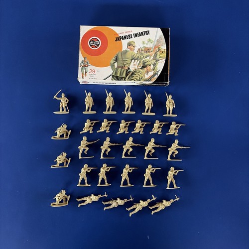 Airfix toy soldiers - toy,