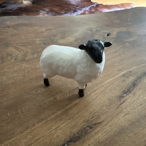 Beswick black faced lamb - black,