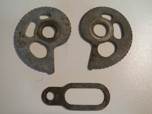 Rear axle tensioners - rear, 1983