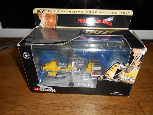 Corgi james bond little nellie - james,