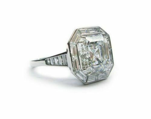 Features dazzling white - dazzling,