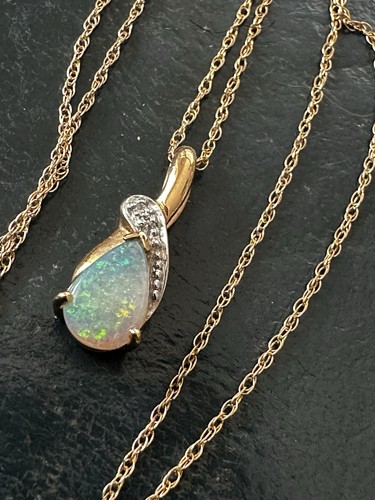 Vintage 9ct gold teardrop opal - vintage,