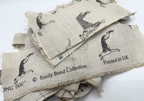 Emily bond long dog fabric - bond,