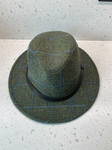 Failsworth green 100 wool - 100%,