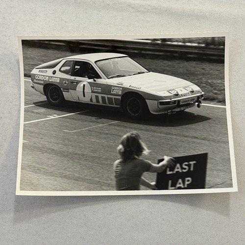 Porsche 924 racing car - porsche, photo