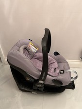 Maxi Cosi Car Seat with Baby insert & Base