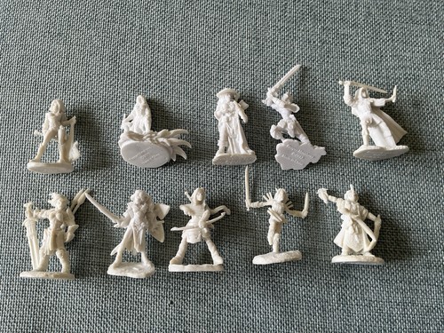 Female adventurers 28mm for - adventurers,