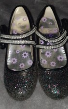 Girls glittery heeled shoes