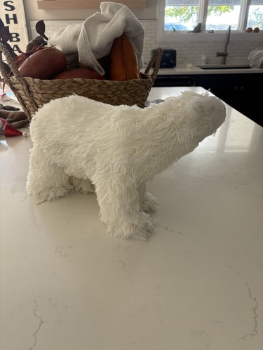 Large polar bear - bear, decoration.