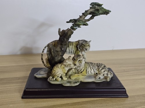 White tiger family artist - family,