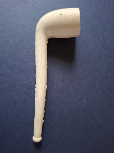 Antique clay pipe - antique, pipe.