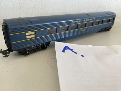 Triang early r131 blue roof - triang,