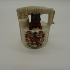 C1920s ARCADIAN LUCKY BLACK CAT WITH A FAREHAM CREST COMING OUT OF A WELL