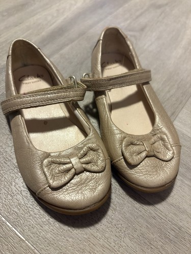Baby girls clark shoes size - baby,