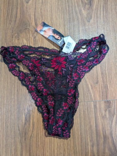 Two pairs knickers thongs - pairs,