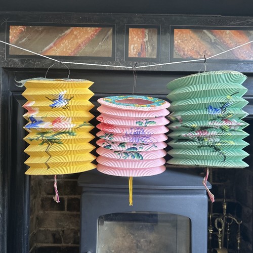 Vtg christmas paper lanterns - christmas,