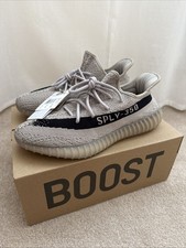 Yeezy Boost 350 V2