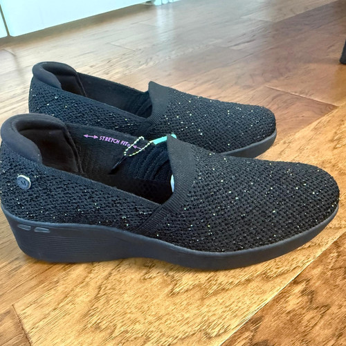 Nwob martha stewart skechers - nwob,