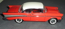 DANBURY MINT 1:24 SCALE 1957 CHEVROLET BEL AIR - BOXED