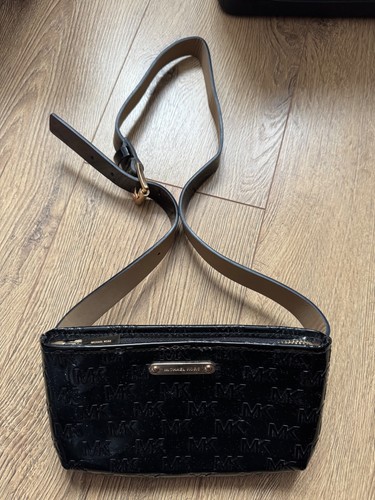 Modern accessor michael - modern,