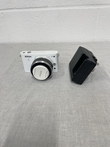 Nikon digital camera - j1,