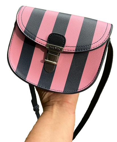 Jack wills small cross - small,