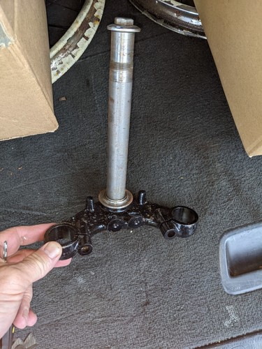 Yamaha rxs100 bottom yoke - yamaha,