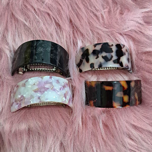 Set tortoiseshell effect - of,