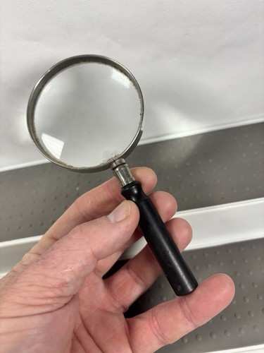 Vintage magnifying glass - magnifying, clip