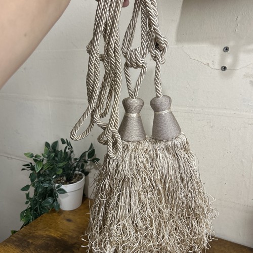 Large tassels curtain - large,