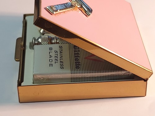 Vintage 1964 gillette - vintage,