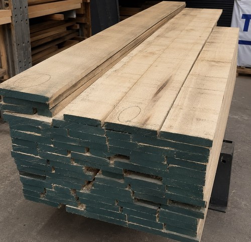 Tulipwood sawn timber board - timber,