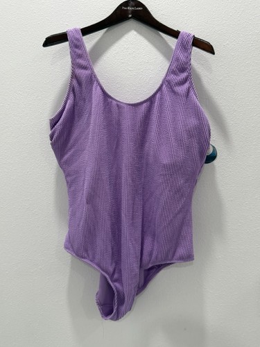 Nwt decree purple lavender - purple,