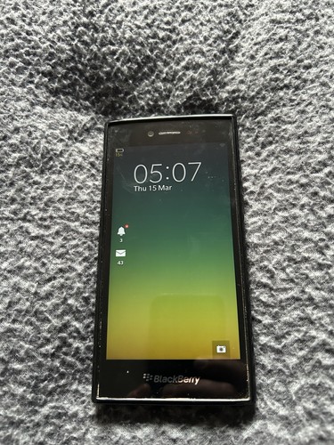 Blackberry stv100 rhm181lw - blackberry,
