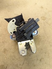 TAILGATE BOOT LATCH CATCH