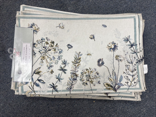 Set tapestry place - of,