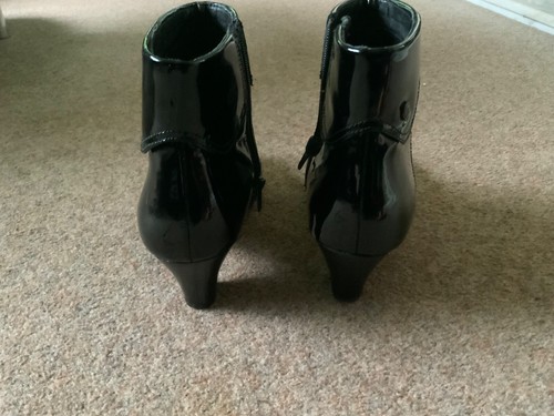 Clarks ankle boots black