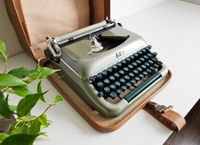 Working ERIKA 10 Typewriter |