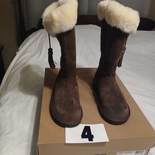 UGG Women's Plumdale With