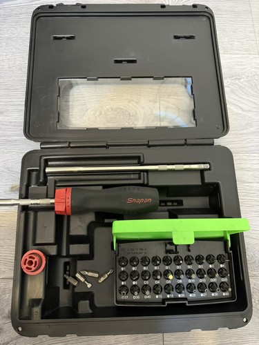 Snap ratchet screwdriver - ,